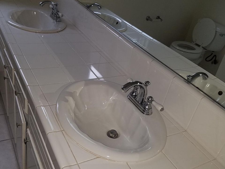 HALLW WAY BATHROOM SINK