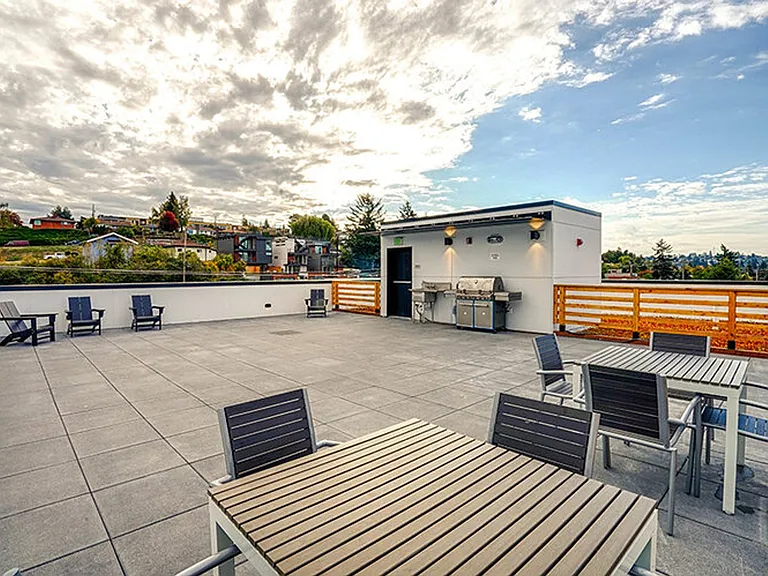 4801 Fauntleroy Apartments — Photo 38