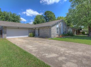 1200 W Austin Pl, Broken Arrow, OK 74011