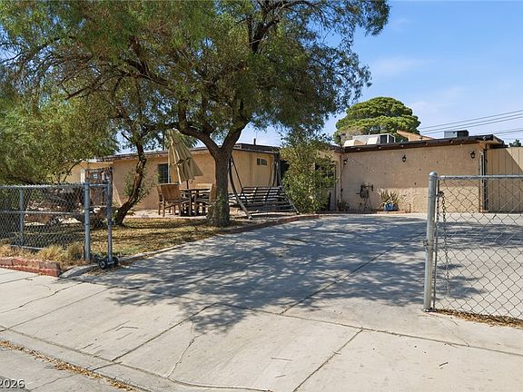 2nd image of 3220 Reynolds Ave
