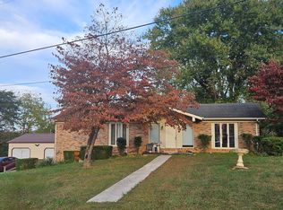 128 N Turner Dr, Sparta, TN 38583