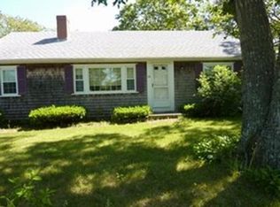 26 Folger Ln, West Dennis, MA 02670