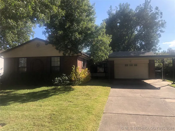 5330 E 27th Pl, Tulsa, OK 74114