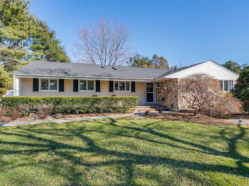 1st image of 25 Kirkland Dr