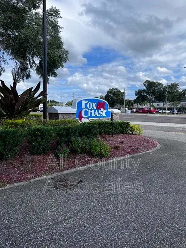 2 bed, 2.0 bath, 825 sqft, $1,495 — Photo 2
