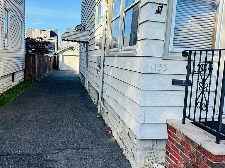 1133 Seib Ave — Photo 14