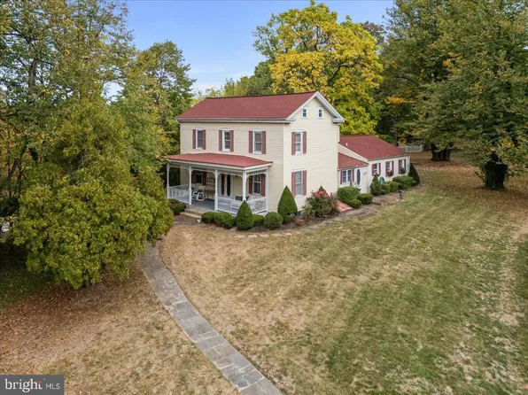 34 Elfman Dr, Doylestown, PA 18901