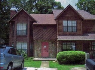 850 Brandy Oaks Ln, Stone Mountain, GA 30088