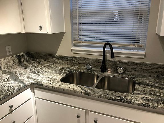5th image of 5670 Palm Ave