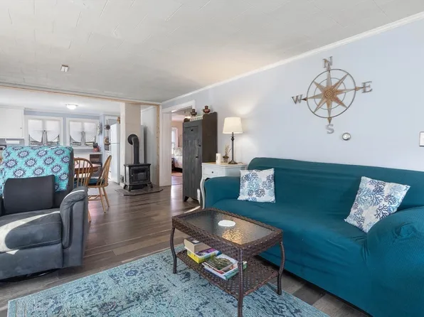 1 N St, Newburyport, MA 01950