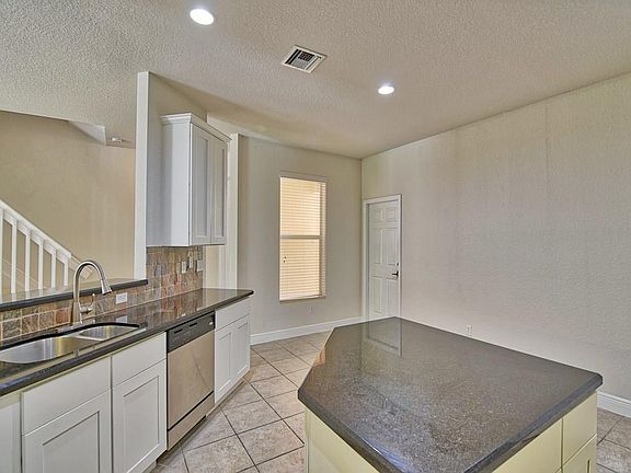 5th image of 1217 Cheval Dr