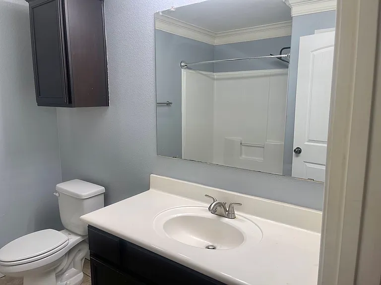 9918 Lamar Ave — Photo 12