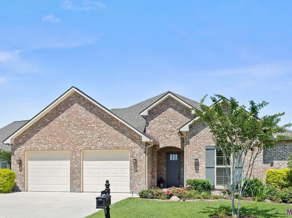 5145 Courtyard Dr, Gonzales, LA 70737