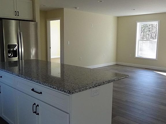 4th image of 130 Soule Rd