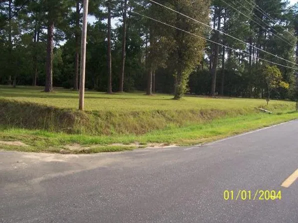 1218 Doc Darbyshire Rd, Moultrie, GA 31788