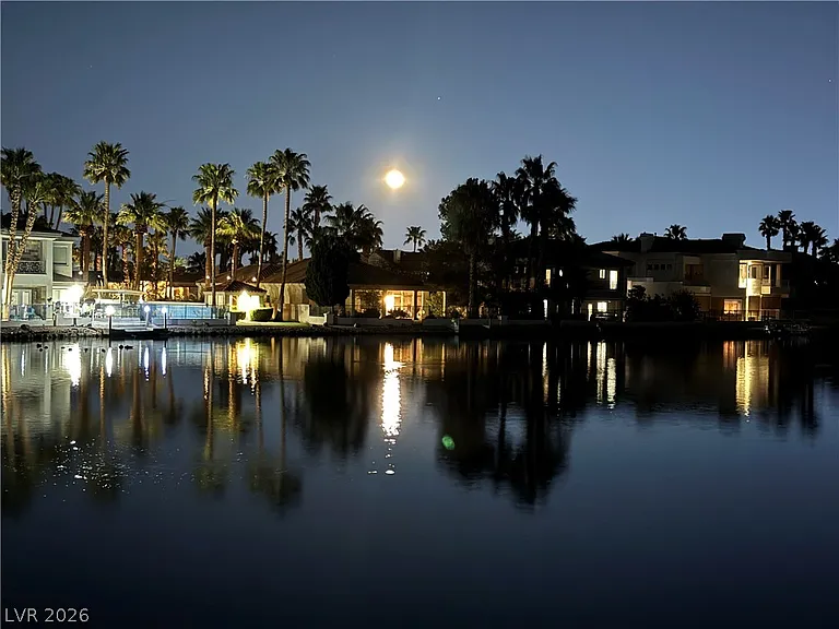 2524 Ocean Front Dr — Photo 43