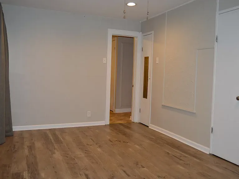 1500 E Central St — Photo 7