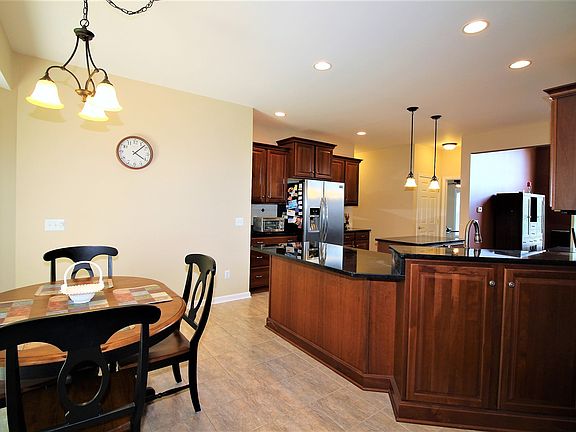 5th image of 701 Galleon Dr