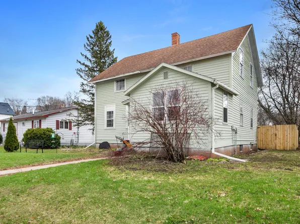 127 W Broadway Ave, Grantsburg, WI 54840