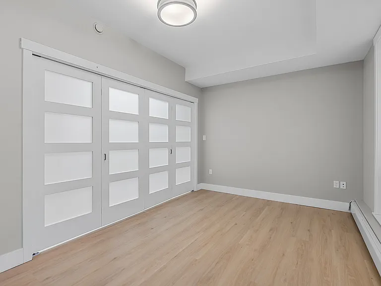 3569 Dutch Village Rd — Photo 97