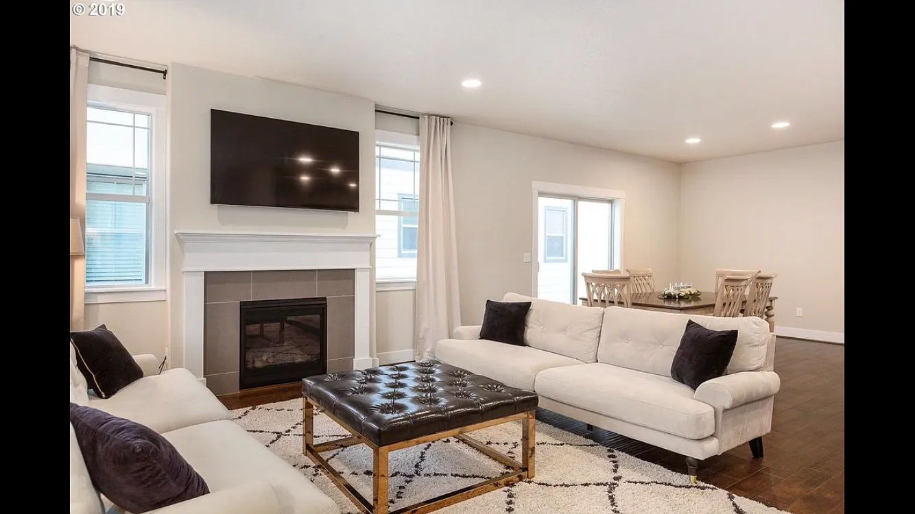 7023 NW Eleanor Ave — Photo 4