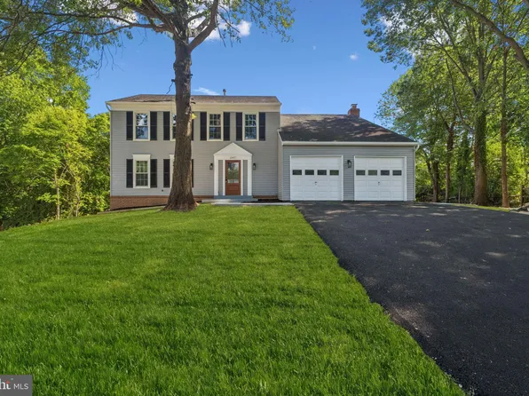 12977 Hampton Forest Ct, Fairfax, VA 22030