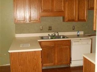 4520 Coopers Creek Cir SE, Smyrna, GA 30082