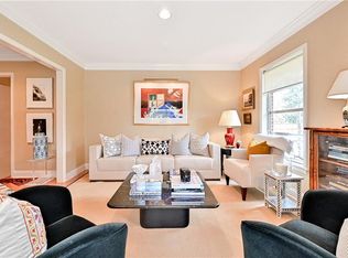 1699 Dunwoody Trl NE, Atlanta, GA 30324