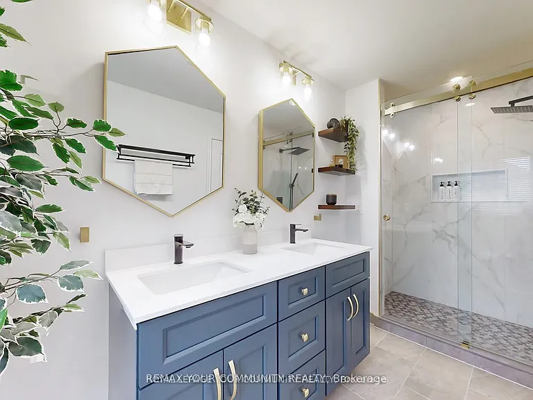 52 Four Seasons Cres — Photo 23