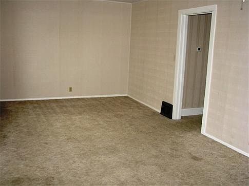 5th image of 521 11th Ave N