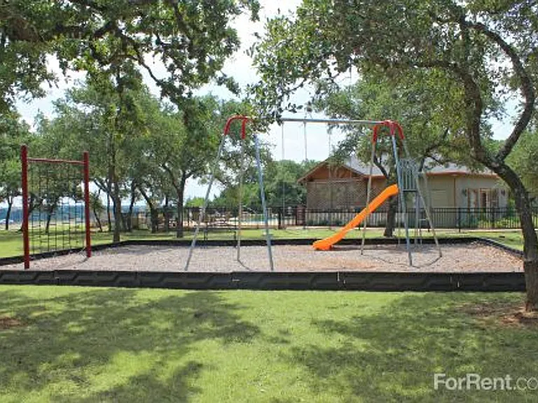 Country View Apartments — Photo 27