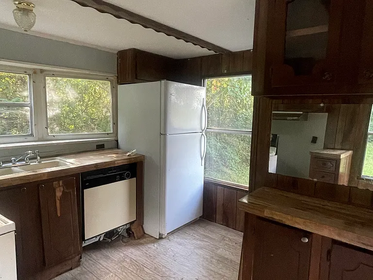 907 W Union Valley Rd — Photo 2
