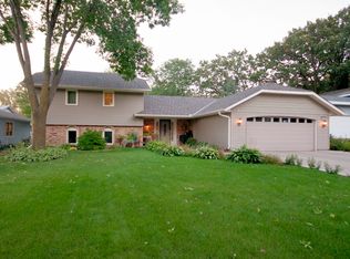 2027 29th Ave NW, New Brighton, MN 55112