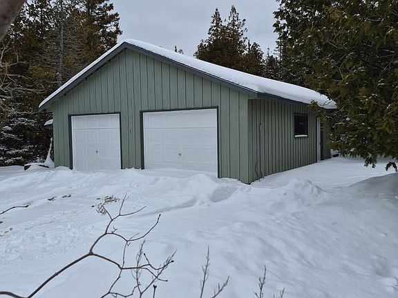 5th image of 579 Cape Hurd Rd