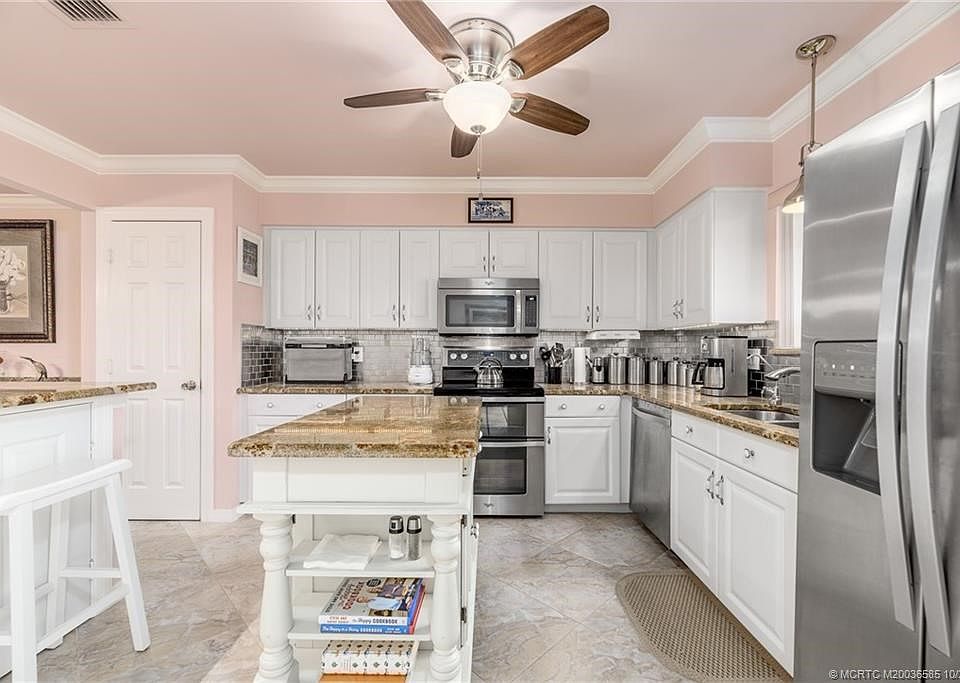 1st image of 2966 SW Westlake Cir