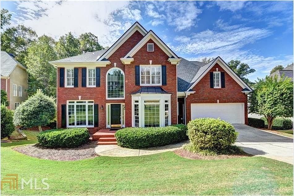 1st image of 2581 Wood Creek Ct