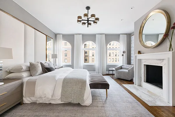 Sold by Compass | media 7