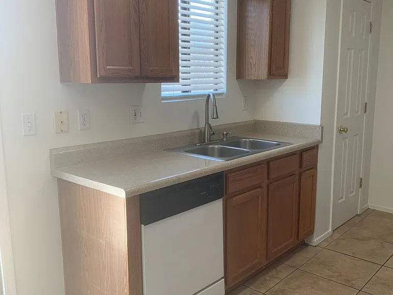 9115 E Esperanza Dr — Photo 8