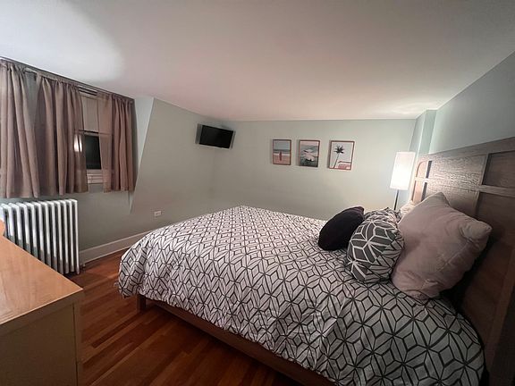 Queen Size Bedroom 1 -Newly furnished