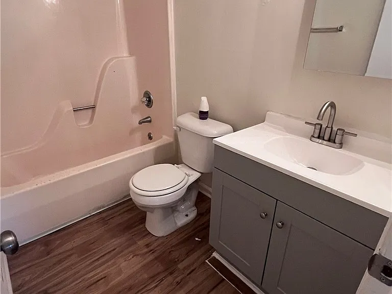 120 Pinehurst Ct #2 — Photo 15