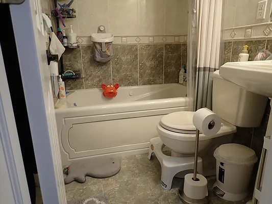 Rented by Hakeem Shahid, LREB | media 39