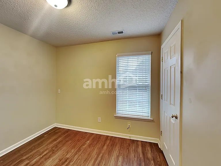 15464 Stone Hollow Dr — Photo 18