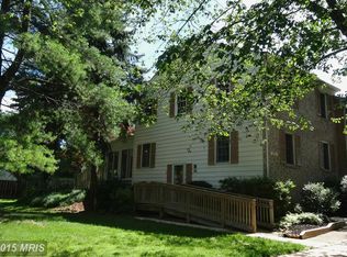 22 Chantilly Ct, Rockville, MD 20850