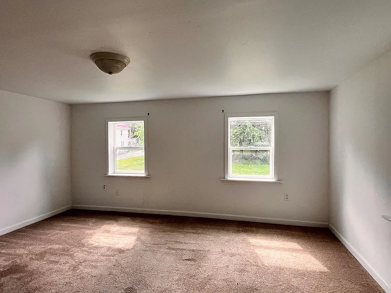 107 Summit St — Photo 33