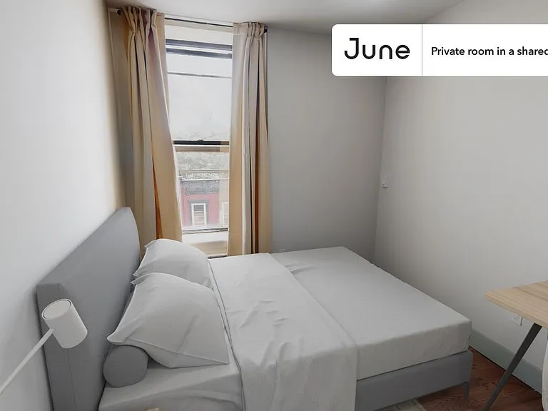 1675 Lexington Ave #B — Photo 1