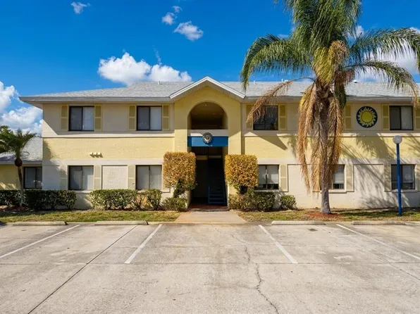 90 Hidden Lake Dr APT 132, Sanford, FL 32773