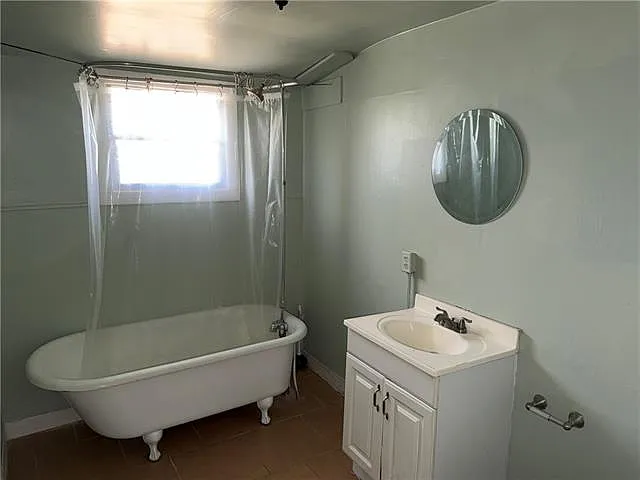 4618 Annunciation St — Photo 9
