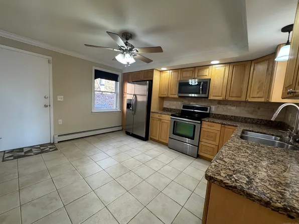 53 Terrace Gardens #53, Wallingford, CT 06492