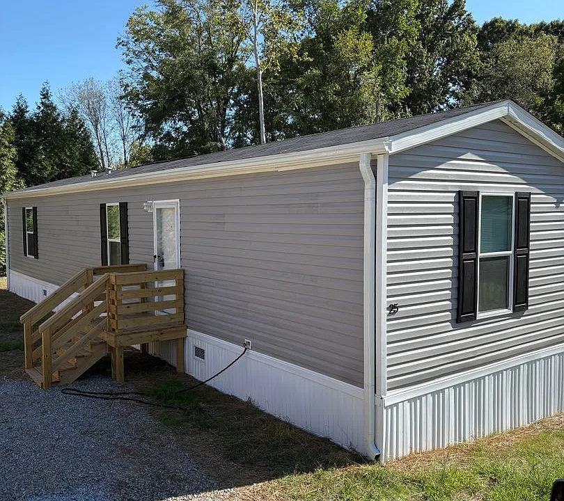 260 Eastwood Dr