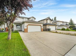 74 Catalina Dr, Strathcona County, AB T8H 2B4